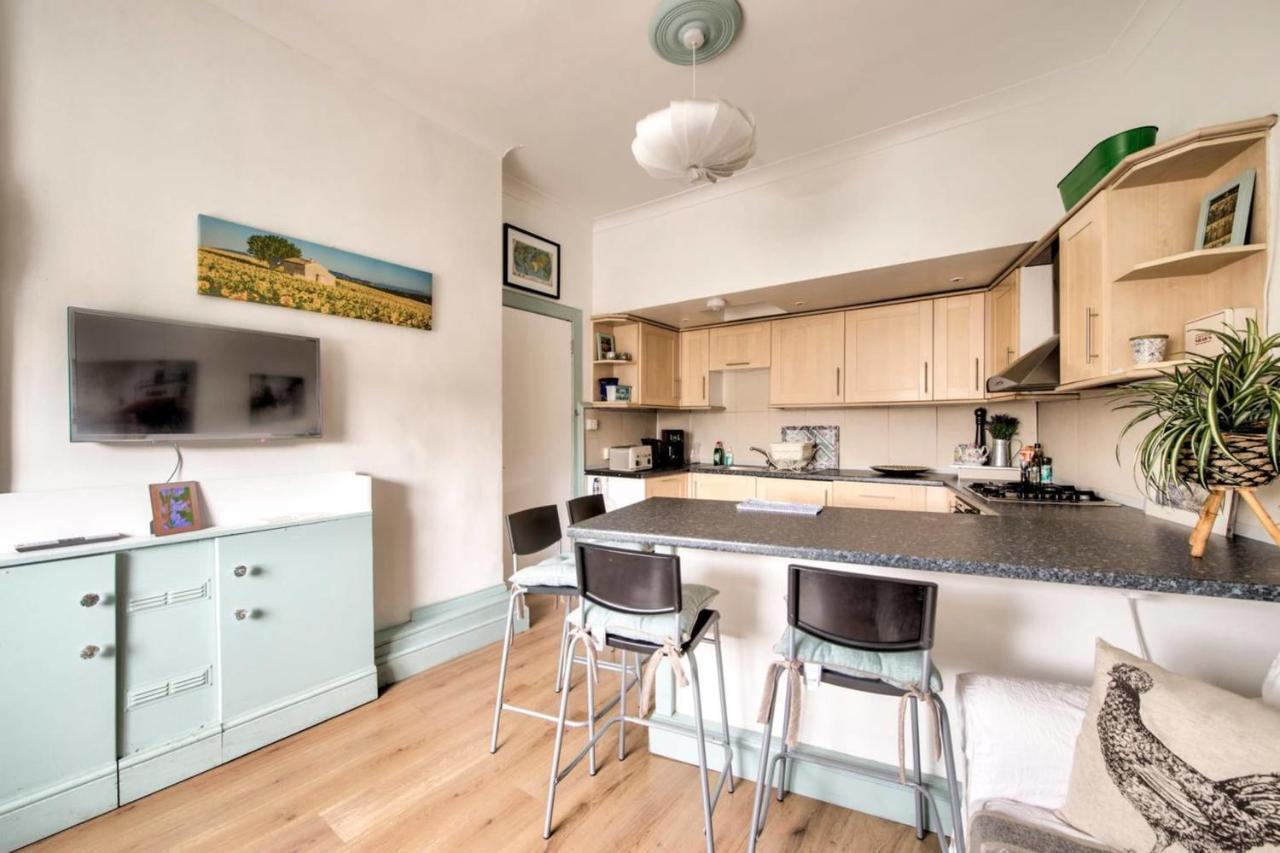 Guestready - Cosy Home 5 Minutes From Waverley! Edinburgh Buitenkant foto