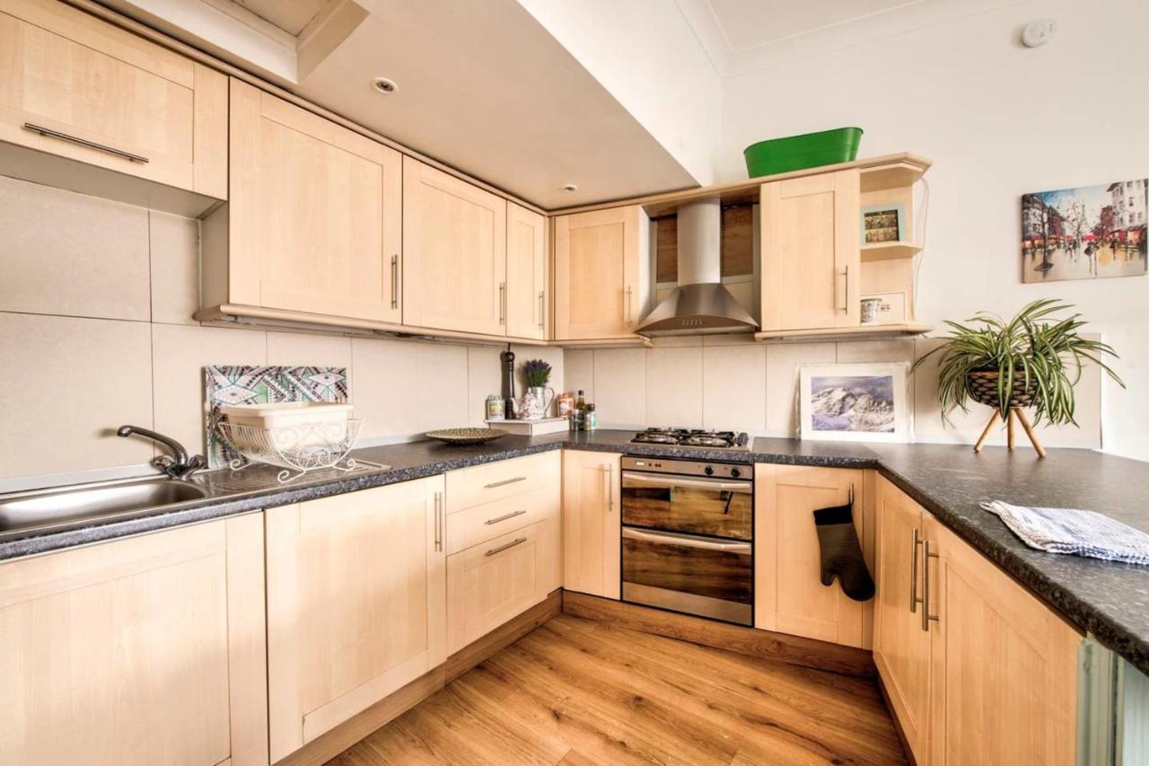 Guestready - Cosy Home 5 Minutes From Waverley! Edinburgh Buitenkant foto