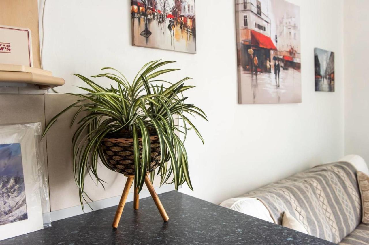 Guestready - Cosy Home 5 Minutes From Waverley! Edinburgh Buitenkant foto