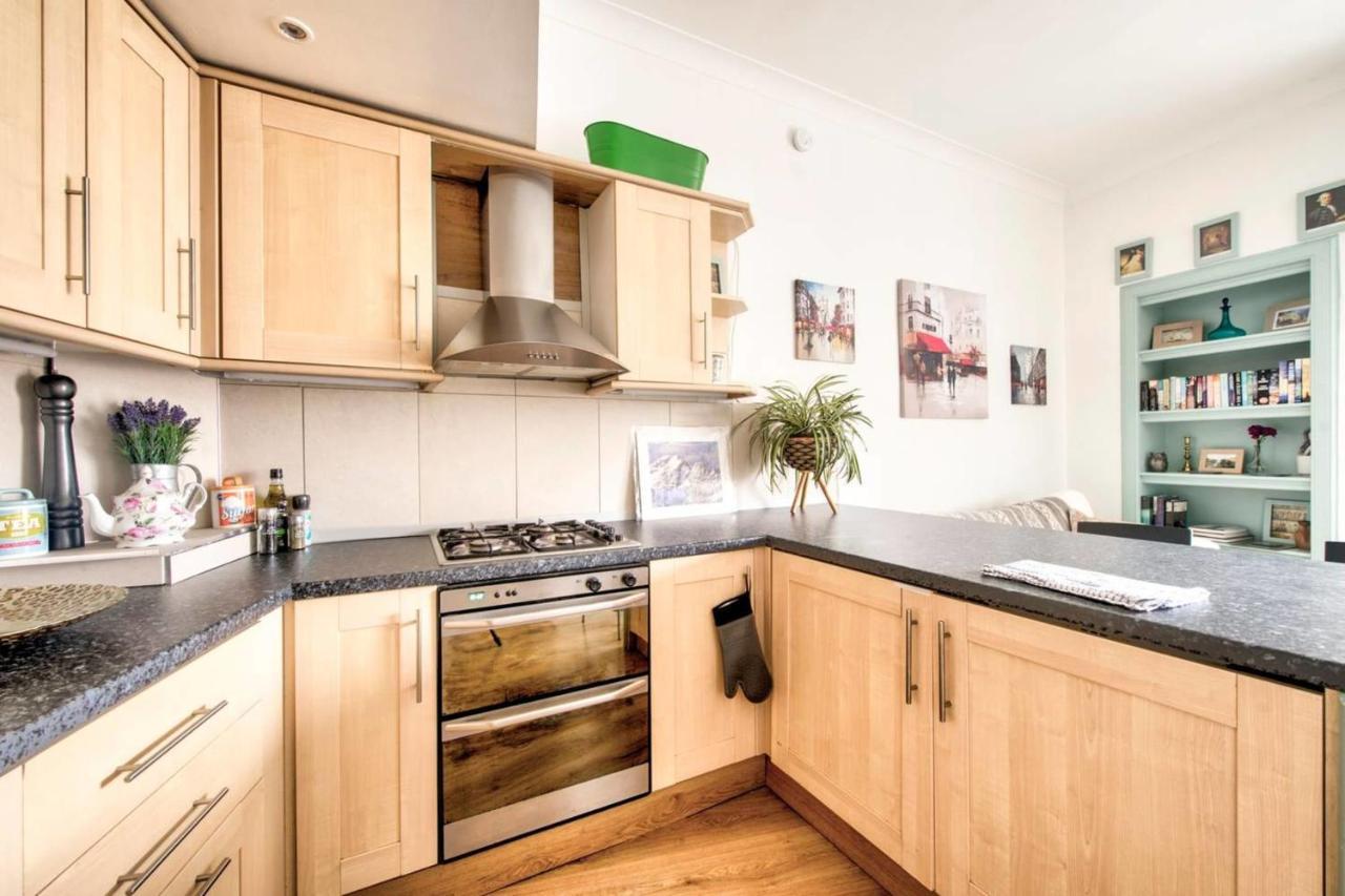 Guestready - Cosy Home 5 Minutes From Waverley! Edinburgh Buitenkant foto